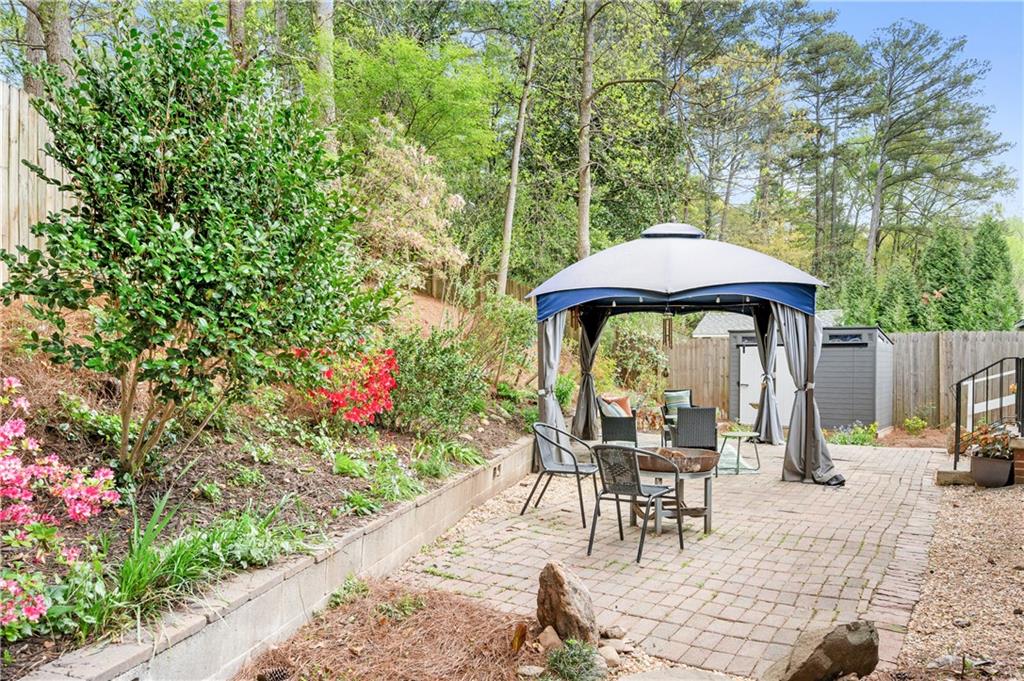 1019 Greenbriar Circle Decatur, GA 30033 - Photo 16 of 27