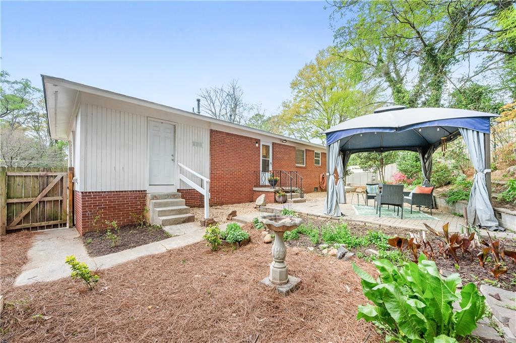 1019 Greenbriar Circle Decatur, GA 30033 - Photo 17 of 27