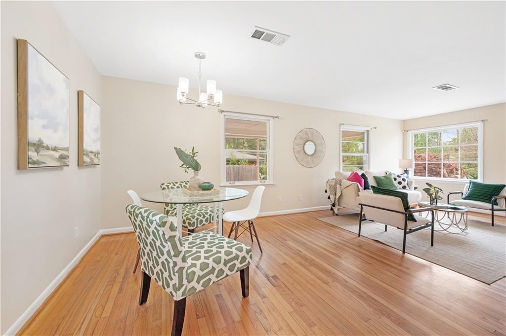 1019 Greenbriar Circle Decatur, GA 30033 - Photo 5 of 27