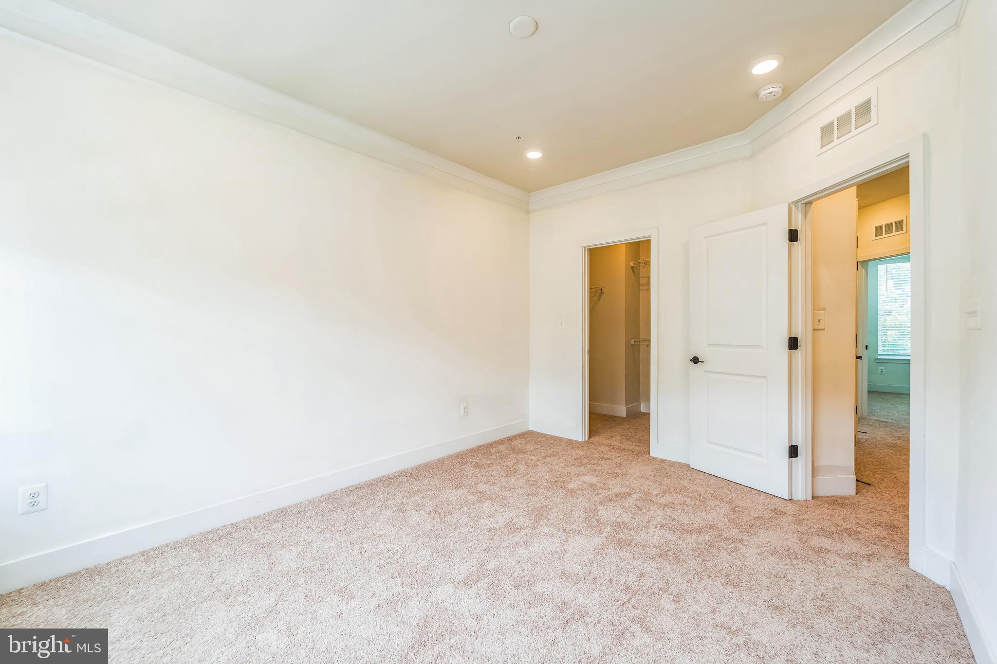 4306 Roland Heights Avenue Baltimore, MD 21211 - Photo 18 of 32