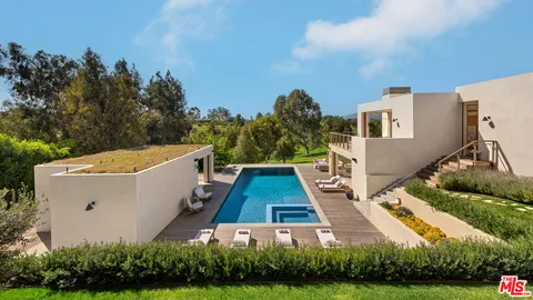 $21,500,000 | 6701 Portshead Road, Malibu, CA 90265