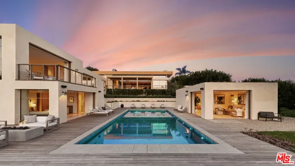 $21,500,000 | 6701 Portshead Road, Malibu, CA 90265
