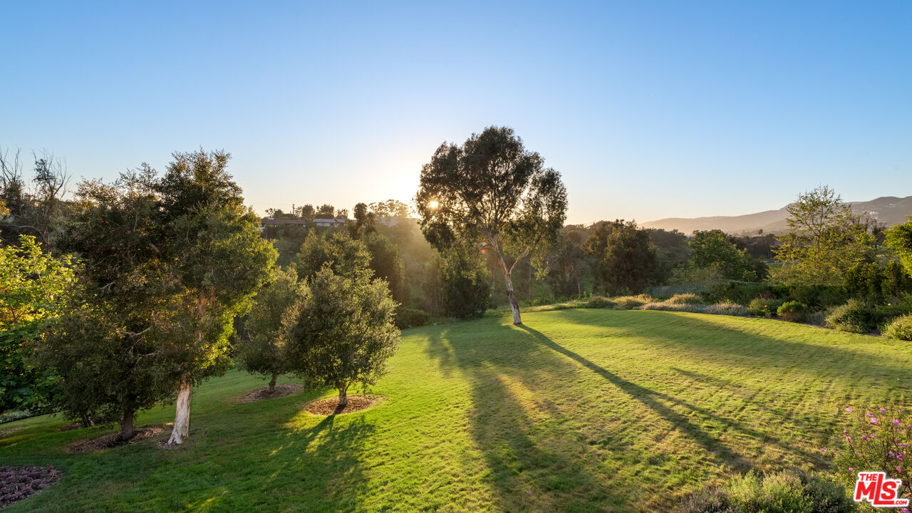 6701 Portshead Road Malibu, CA 90265 - Photo 23 of 25
