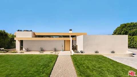 $21,500,000 | 6701 Portshead Road, Malibu, CA 90265