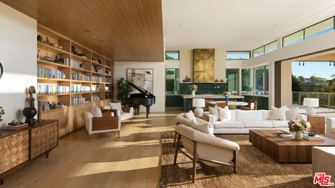 $21,500,000 | 6701 Portshead Road, Malibu, CA 90265