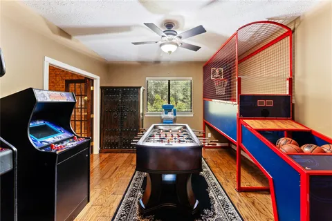 $4,995 | 13703 Greenwood Lane South, Houston, TX 77044