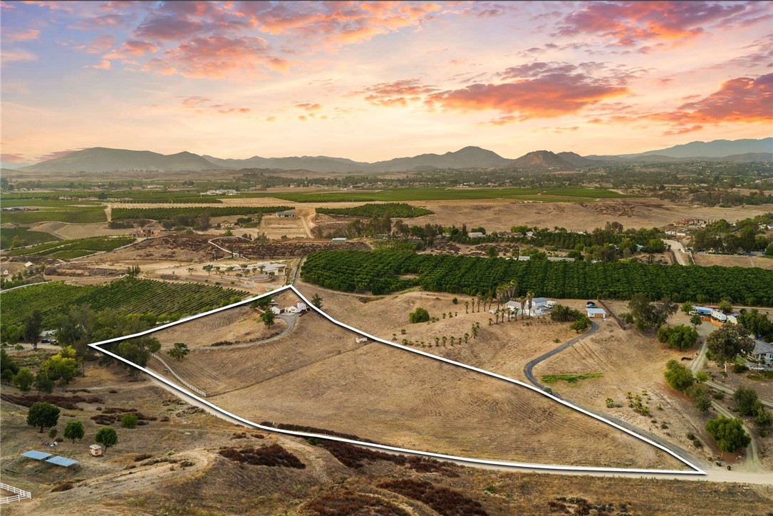 40752 Los Amantes Road Temecula, CA 92592 - Photo 41 of 64