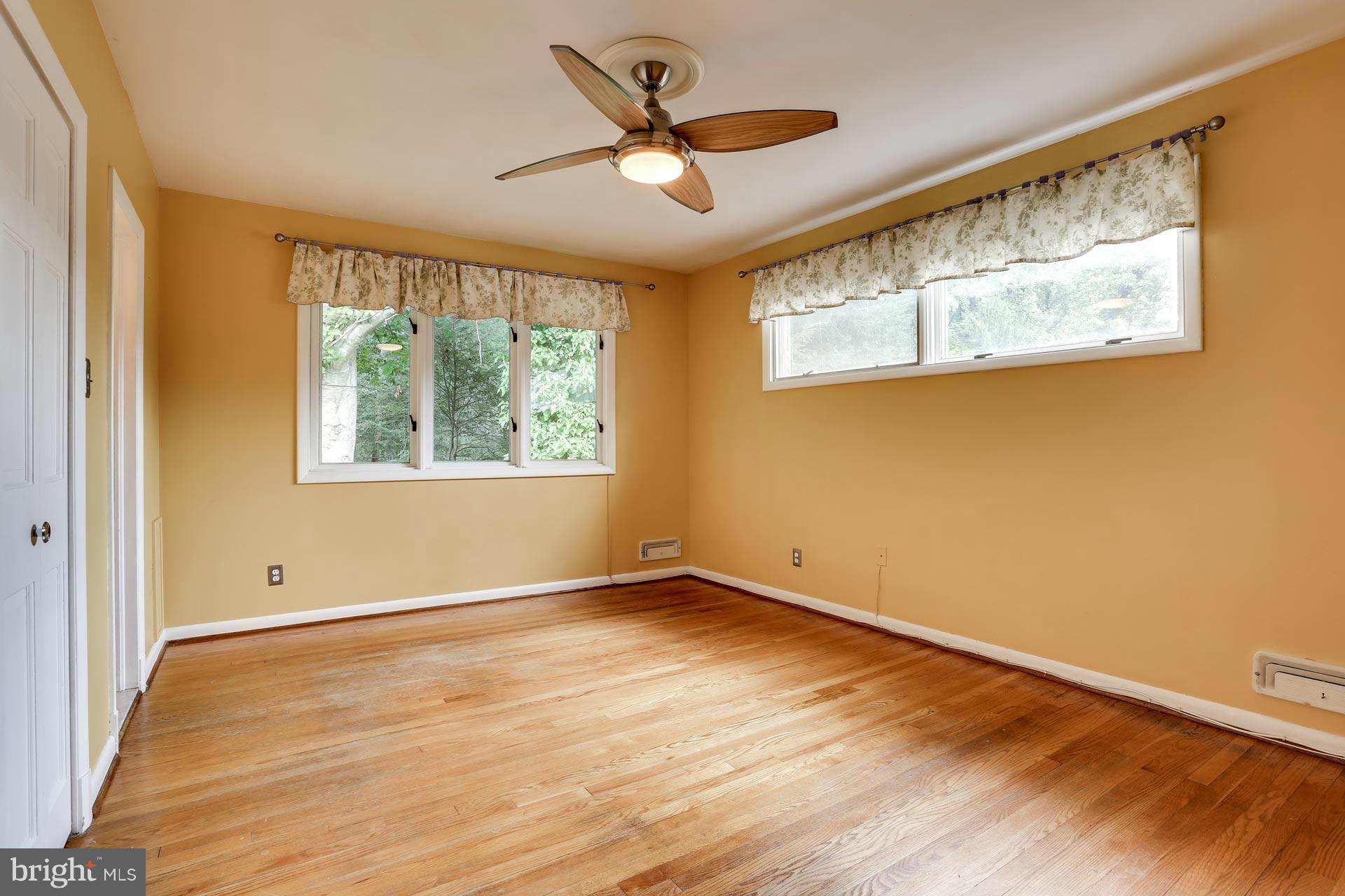 413 Nottingham Road Baltimore, MD 21229 - Photo 13 of 29 Bedroom (Master)
