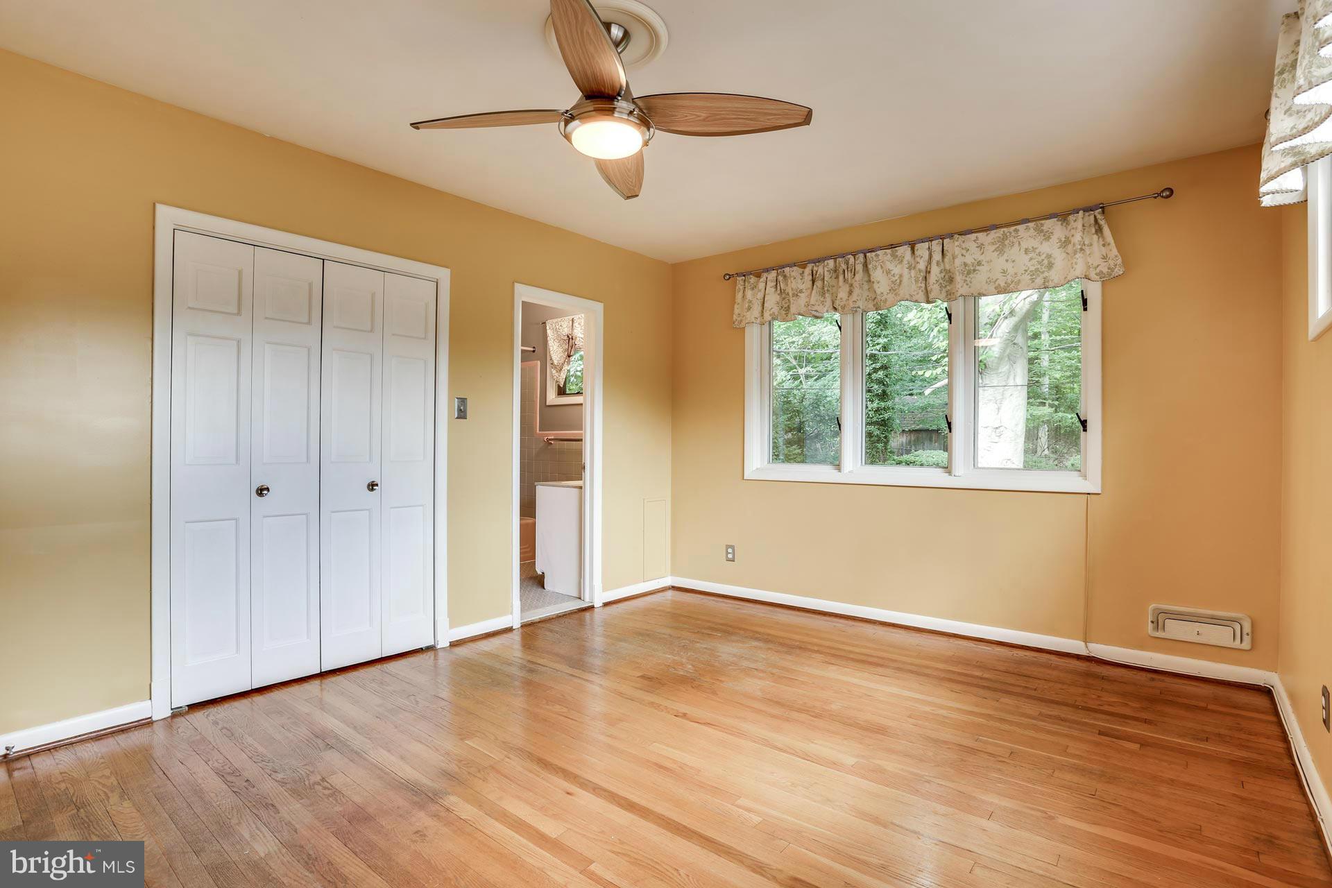 413 Nottingham Road Baltimore, MD 21229 - Photo 14 of 29 Bedroom (Master)