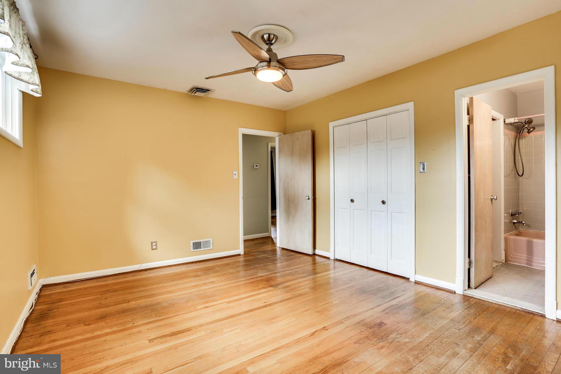 413 Nottingham Road Baltimore, MD 21229 - Photo 15 of 29 Bedroom (Master)