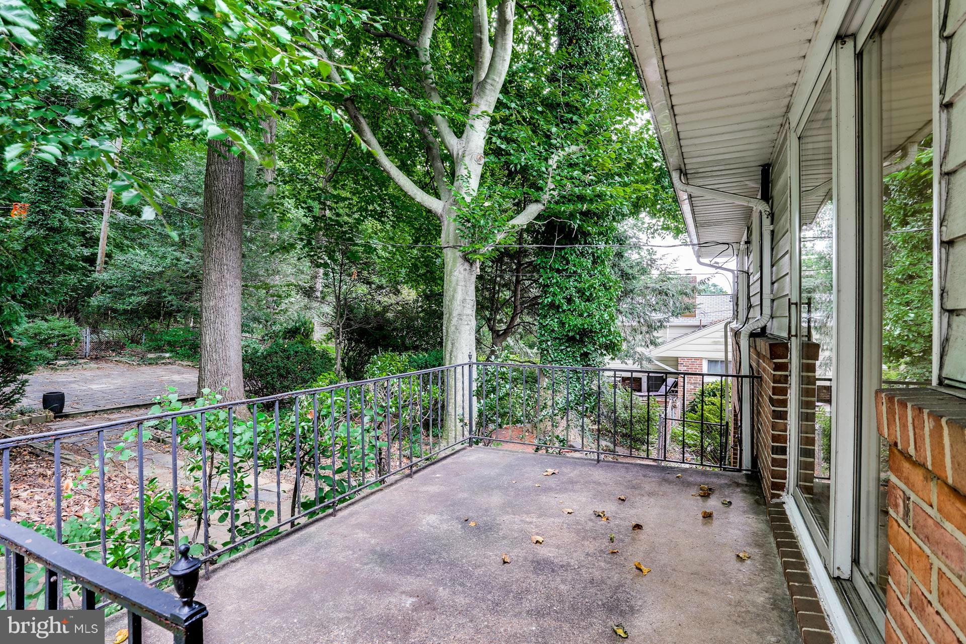 413 Nottingham Road Baltimore, MD 21229 - Photo 26 of 29 Exterior (Rear)