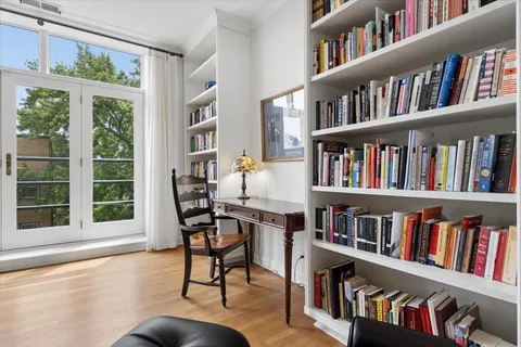 $799,900 | 2100 North Racine Avenue, Unit 3D, Chicago, IL 60614