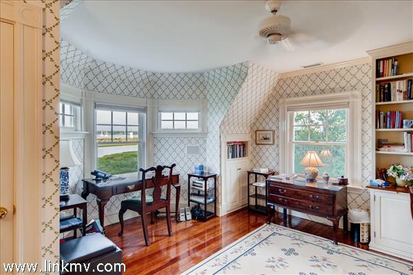 7 Starbuck Neck Road Edgartown, MA 02539 - Photo 31 of 41 a living room with furniture and a window