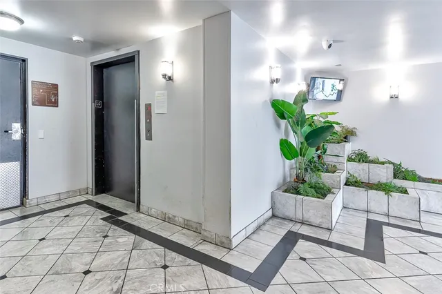 a view of entryway with interior