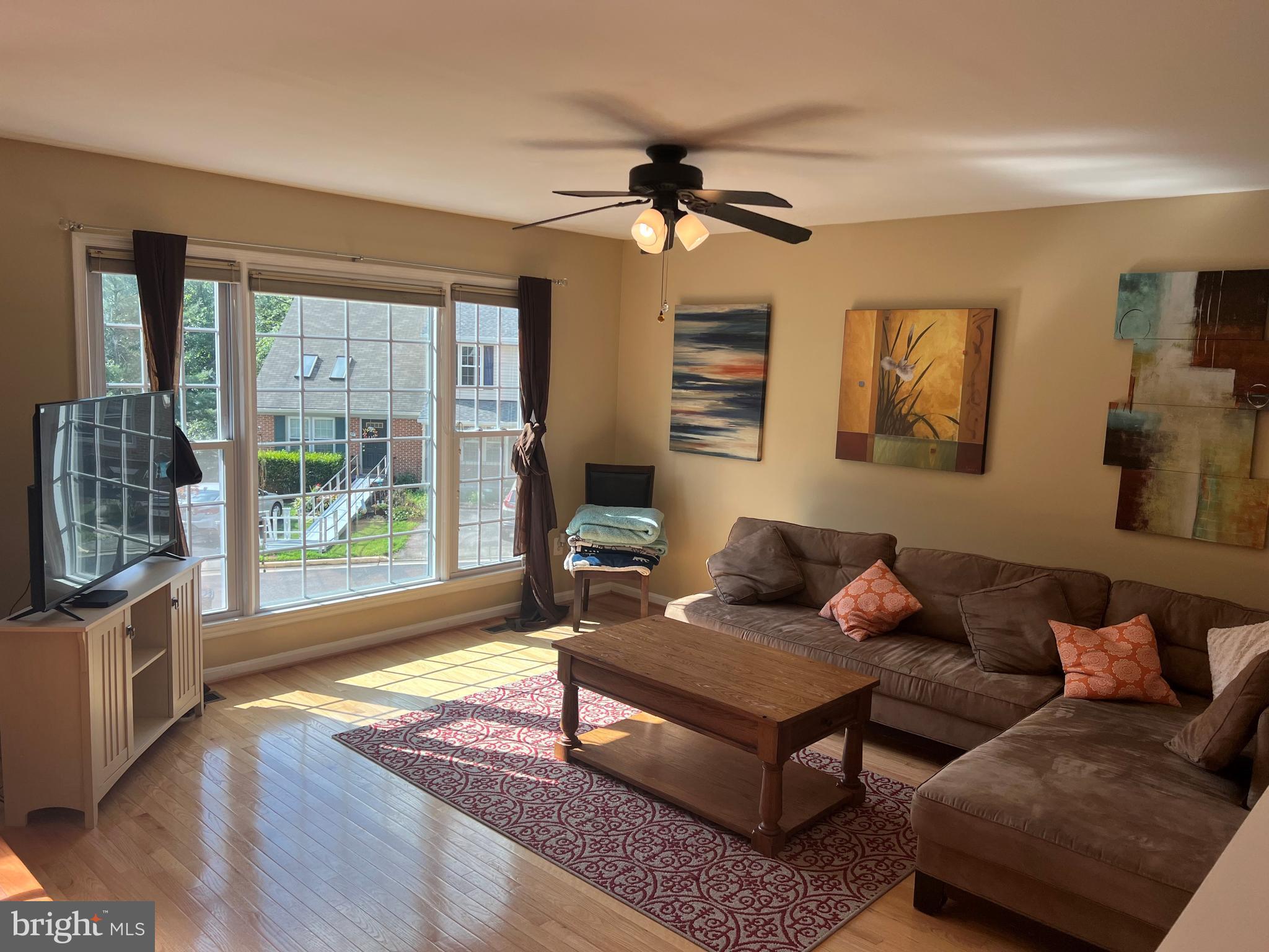 7452 Ridge Oak Court Springfield, VA 22153 - Photo 5 of 50