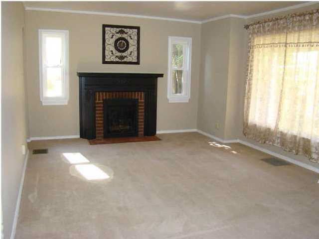 1304 Sugarland Road Washington, IN 47501 - Photo 3 of 6 Gallery Image 3