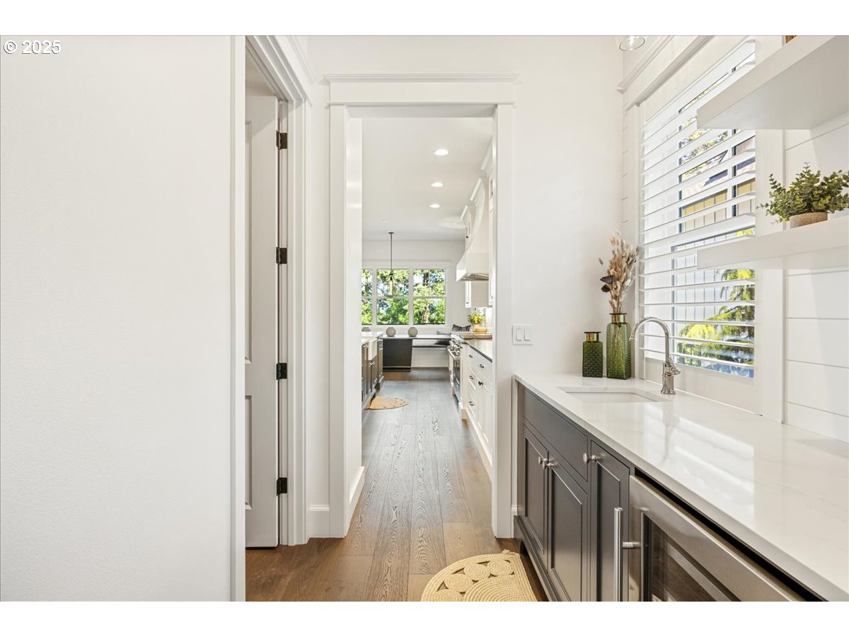 2097 South Military Road Portland, OR 97219 - Photo 22 of 46 Gallery Image 22