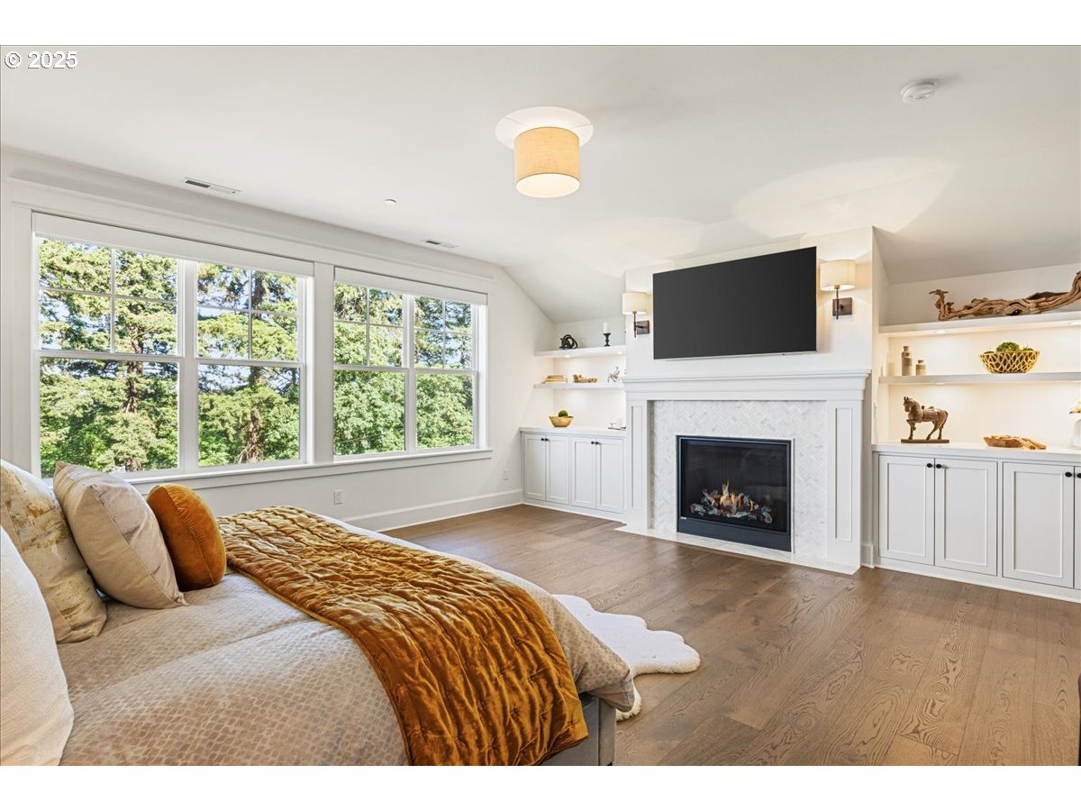 2097 South Military Road Portland, OR 97219 - Photo 29 of 46 Gallery Image 29
