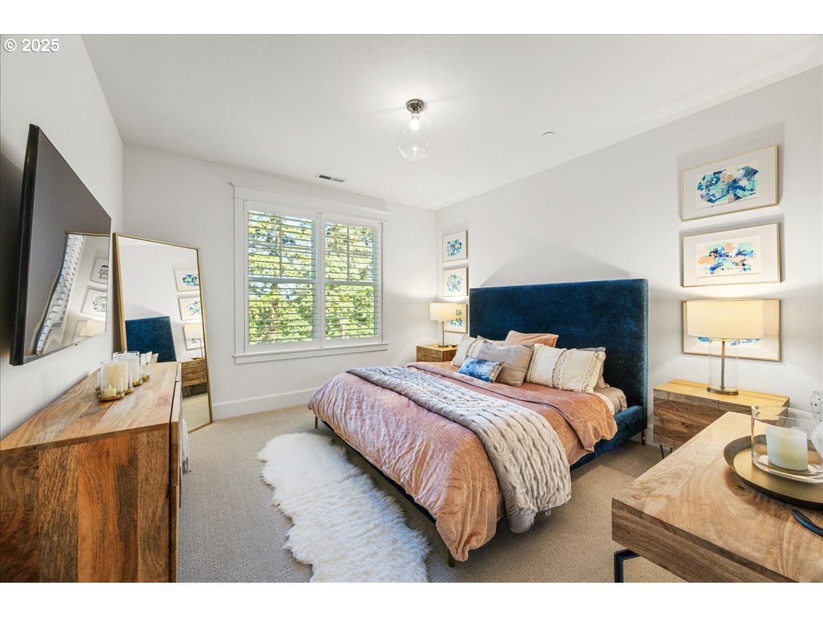 2097 South Military Road Portland, OR 97219 - Photo 34 of 46 Gallery Image 34