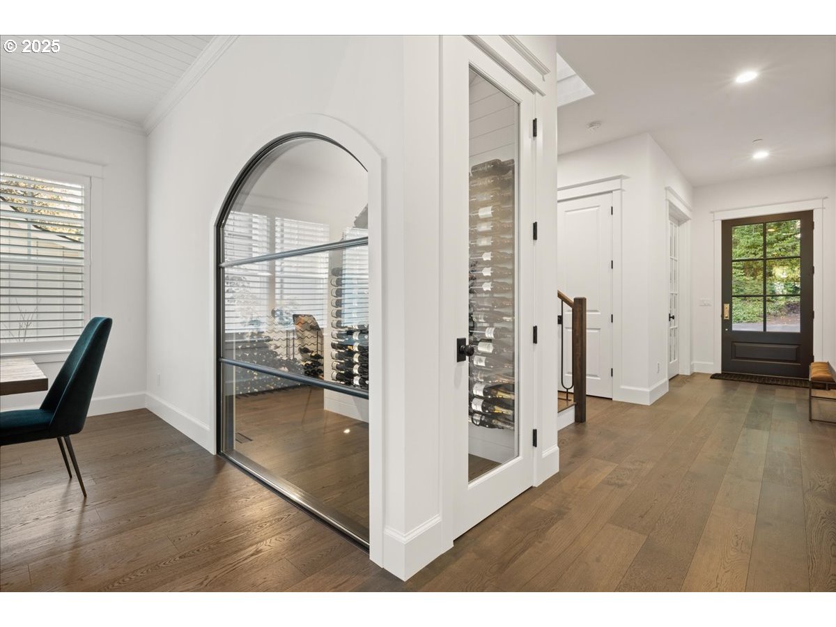 2097 South Military Road Portland, OR 97219 - Photo 6 of 46 Gallery Image 6