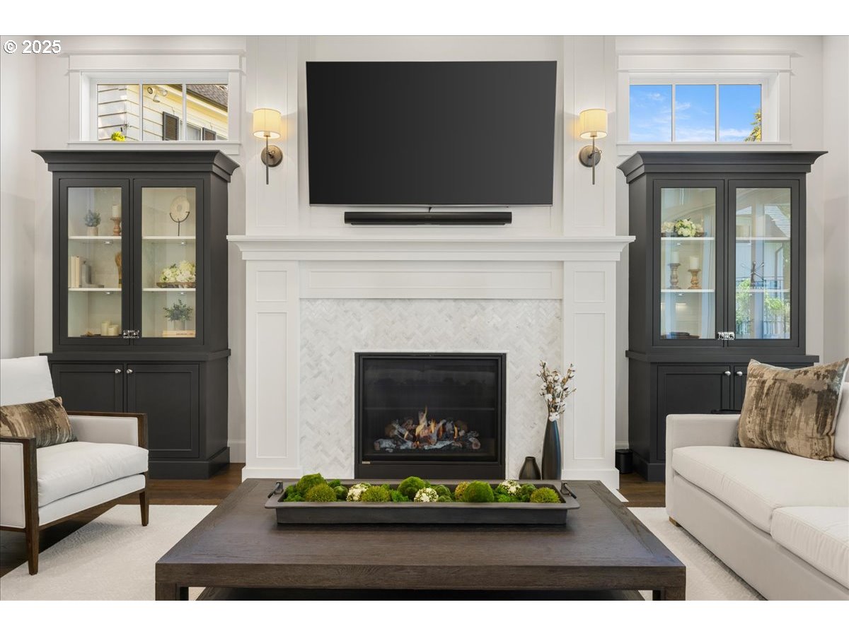 2097 South Military Road Portland, OR 97219 - Photo 10 of 46 Gallery Image 10