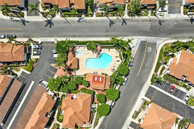 $509,888 | 26212 La Real, Unit D, Mission Viejo, CA 92691