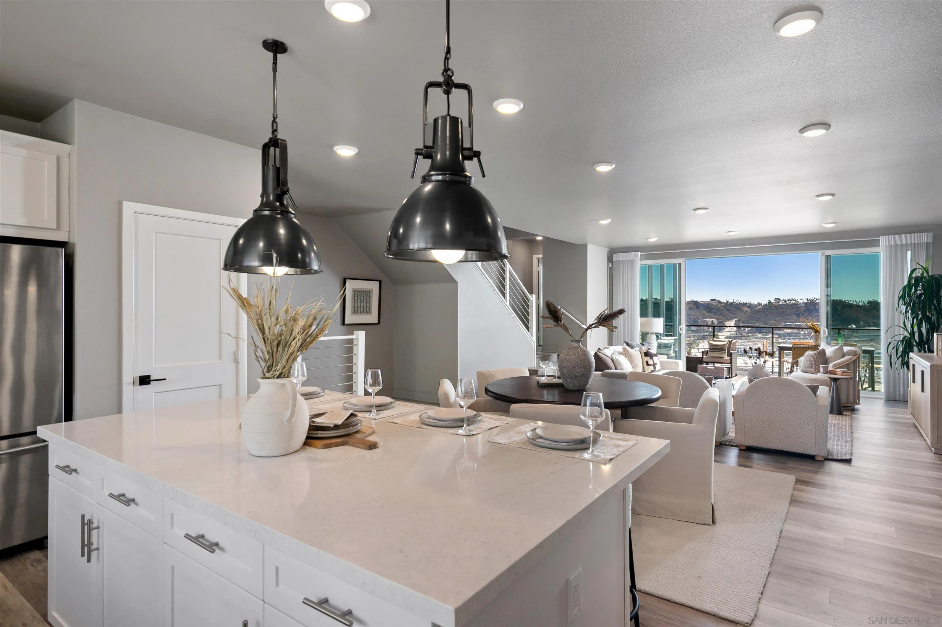 2929 Via Alta Place San Diego, CA 92108 - Photo 12 of 43