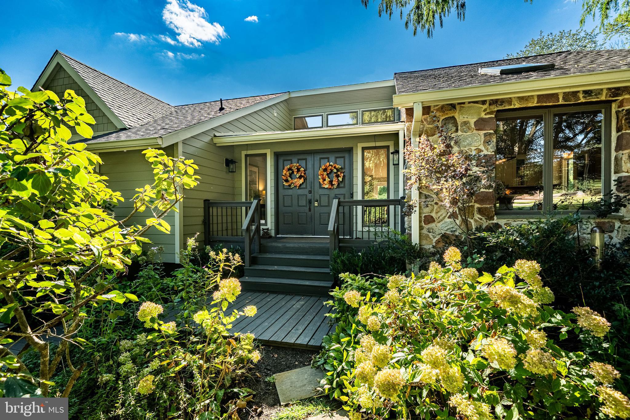 19 Ringfield Road, Unit 19 Chadds Ford, PA 19317 - Photo 4 of 39 a front view of a house