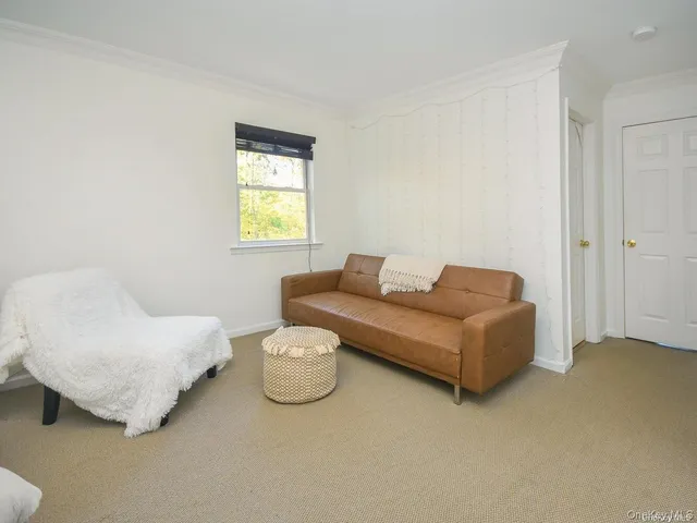 $995,000 | 4 Ale Court, Centerport, NY 11721