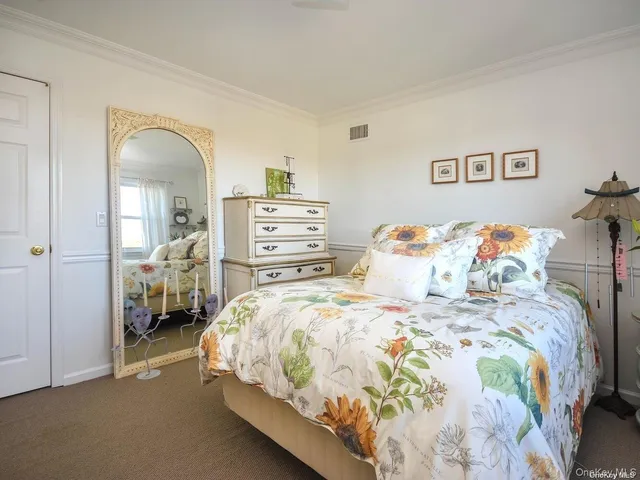 $995,000 | 4 Ale Court, Centerport, NY 11721