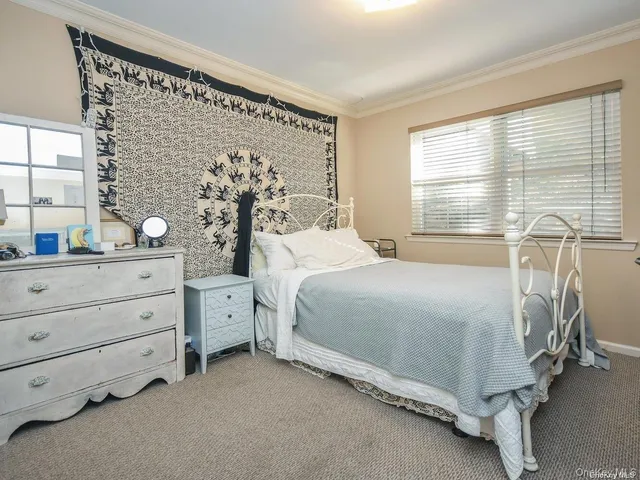 $995,000 | 4 Ale Court, Centerport, NY 11721