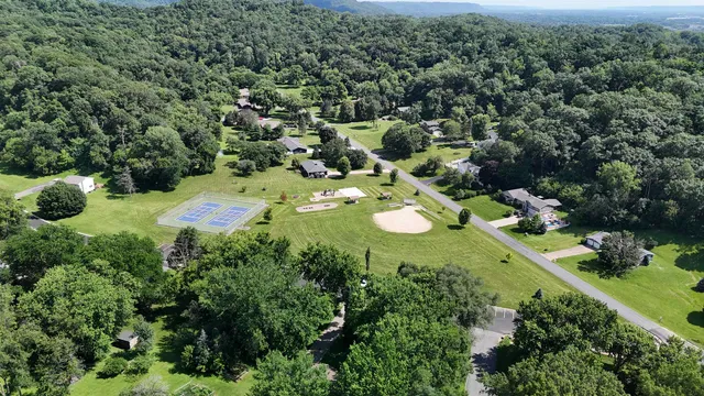 $489,900 | W6524 Schilling Road, Onalaska, WI 54650