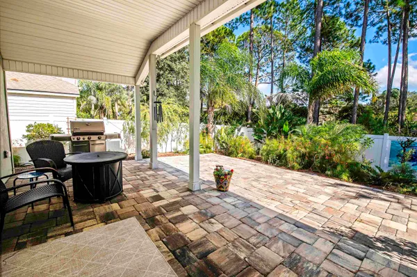 a view of outdoor space yard and patio
