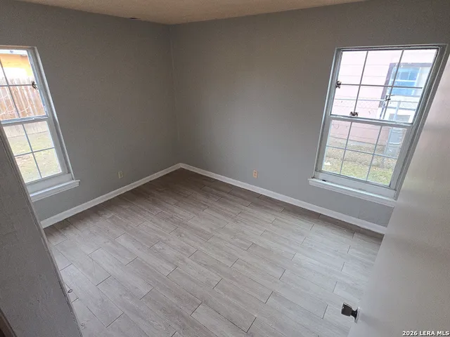 $1,957 | 341 Longview Drive, San Antonio, TX 78220