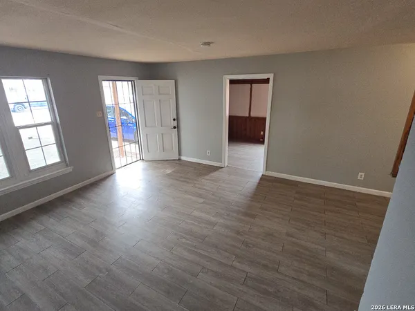 $1,957 | 341 Longview Drive, San Antonio, TX 78220