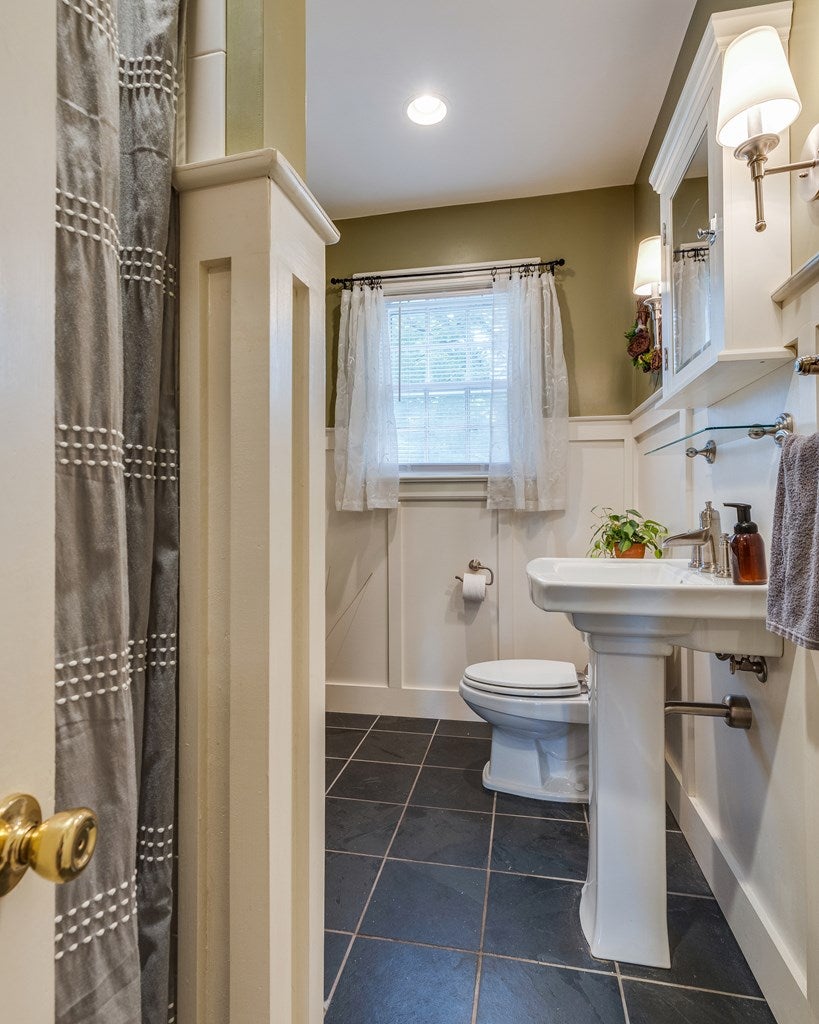 1629 Overhill Road Bristol, VA 24201 - Photo 22 of 53 Gallery Image 22