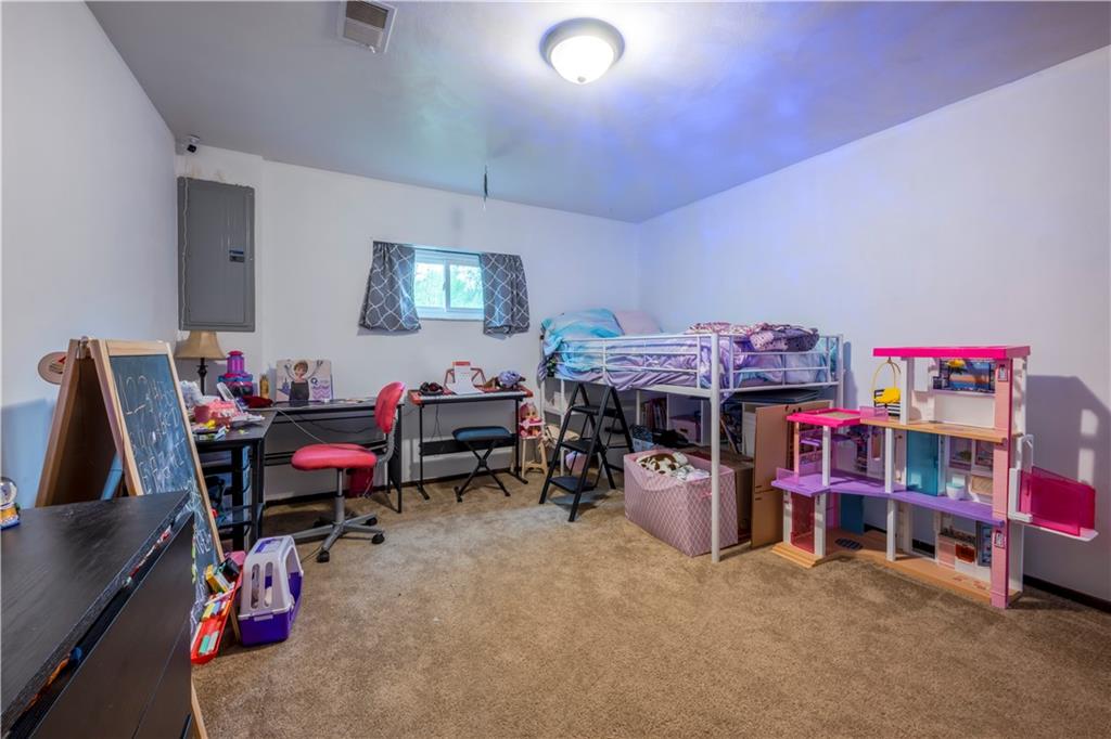 327 Beech Road Pittsburgh, PA 15239 - Photo 27 of 46
