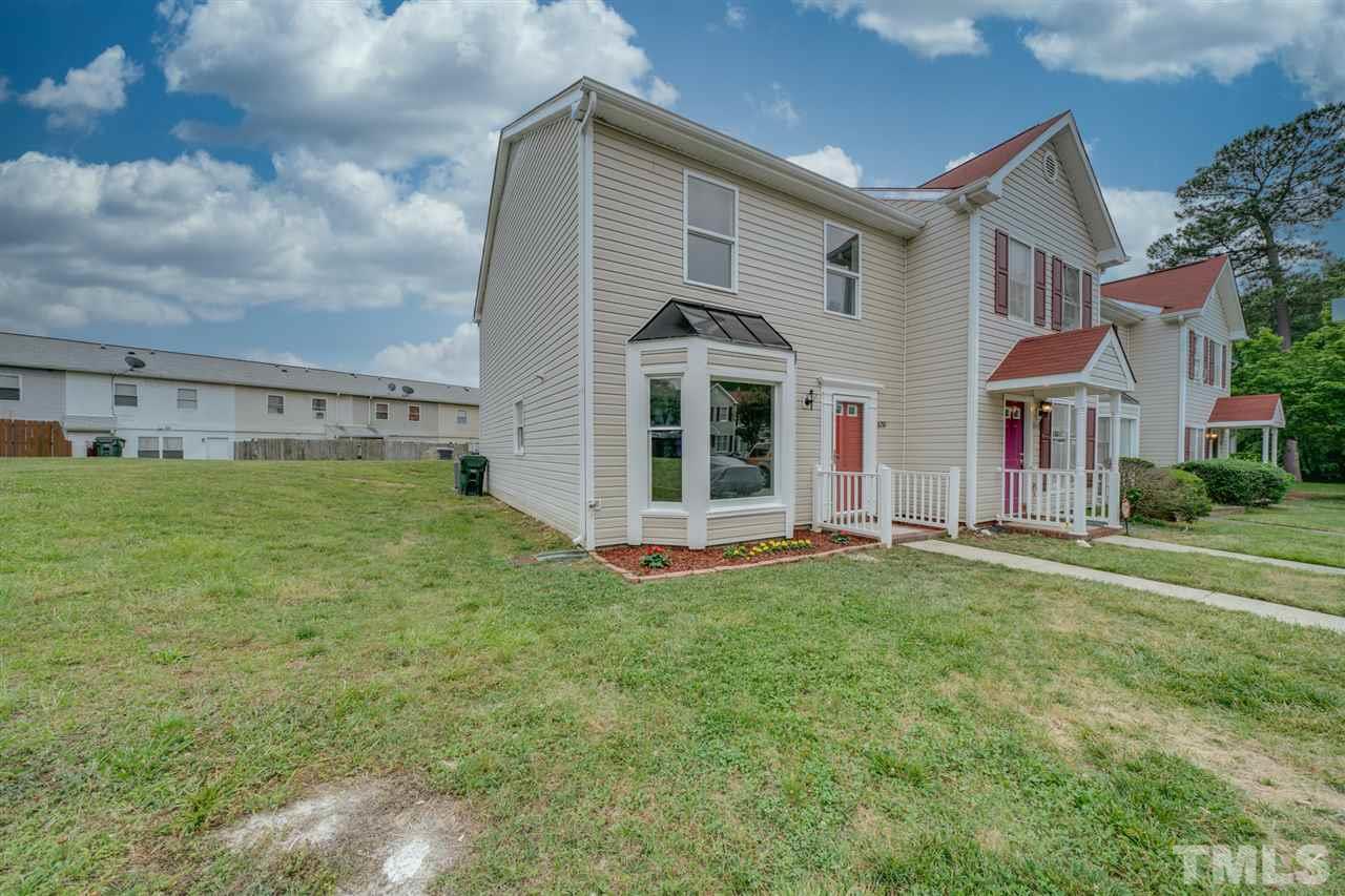 8250 Merriweather Circle Raleigh, NC 27616 - Photo 3 of 26
