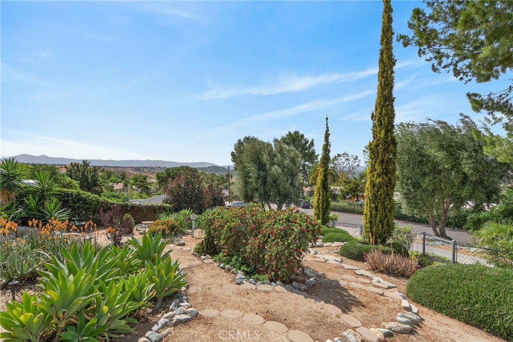 11543 Tulane Avenue Riverside, CA 92507 - Photo 8 of 49