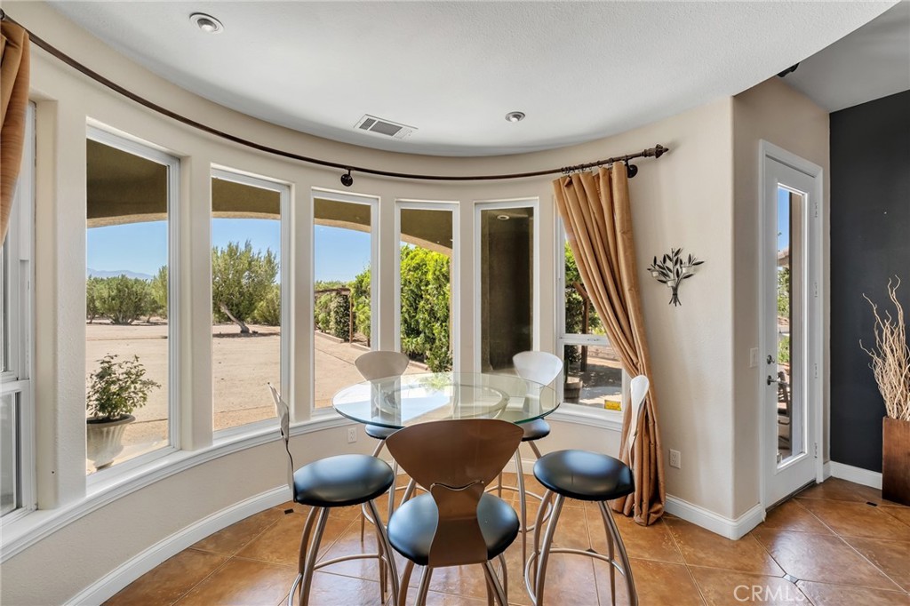 7026 Cataba Road Oak Hills, CA 92344 - Photo 26 of 62