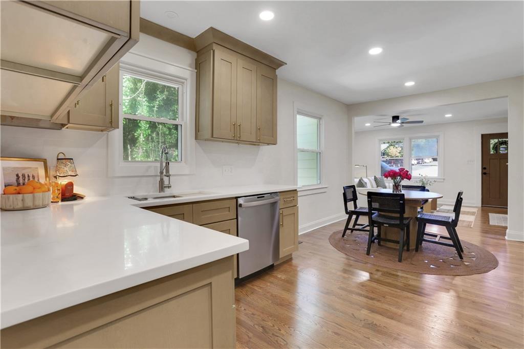 207 Walthall Street Marietta, GA 30064 - Photo 22 of 42 a kitchen with a table and chairs in it