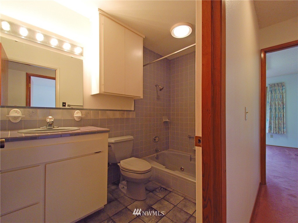 1429 Finn Hall Road Port Angeles, WA 98362 - Photo 18 of 25 Gallery Image 18
