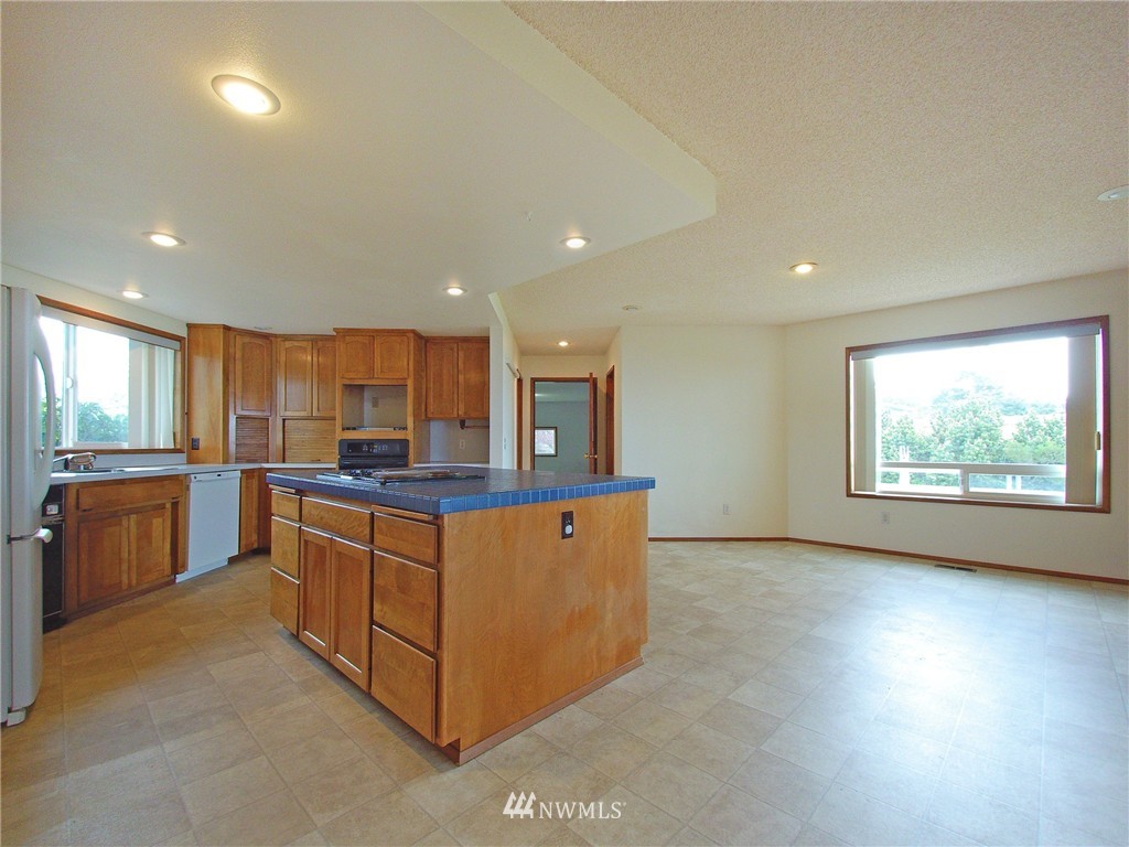 1429 Finn Hall Road Port Angeles, WA 98362 - Photo 8 of 25 Gallery Image 8