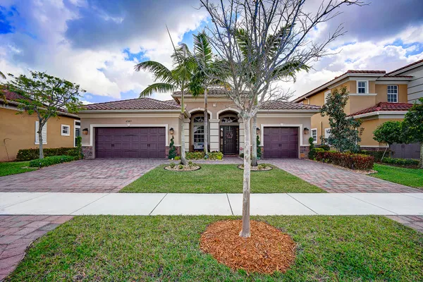 $5,800 | 8980 Lakeview Place, Parkland, FL 33076