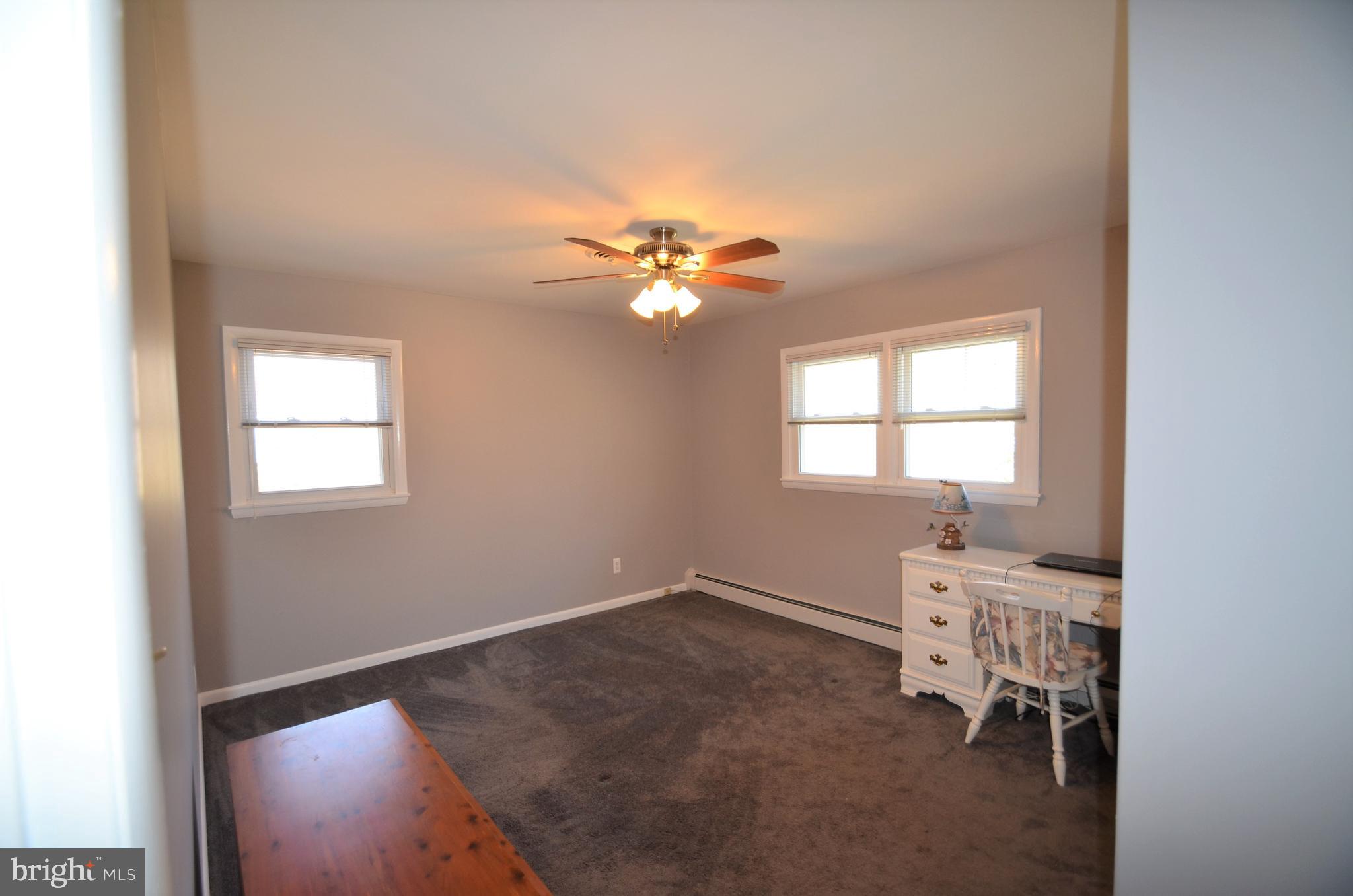 15930 Woods Center Road Silver Spring, MD 20906 - Photo 13 of 33 Second bedroom