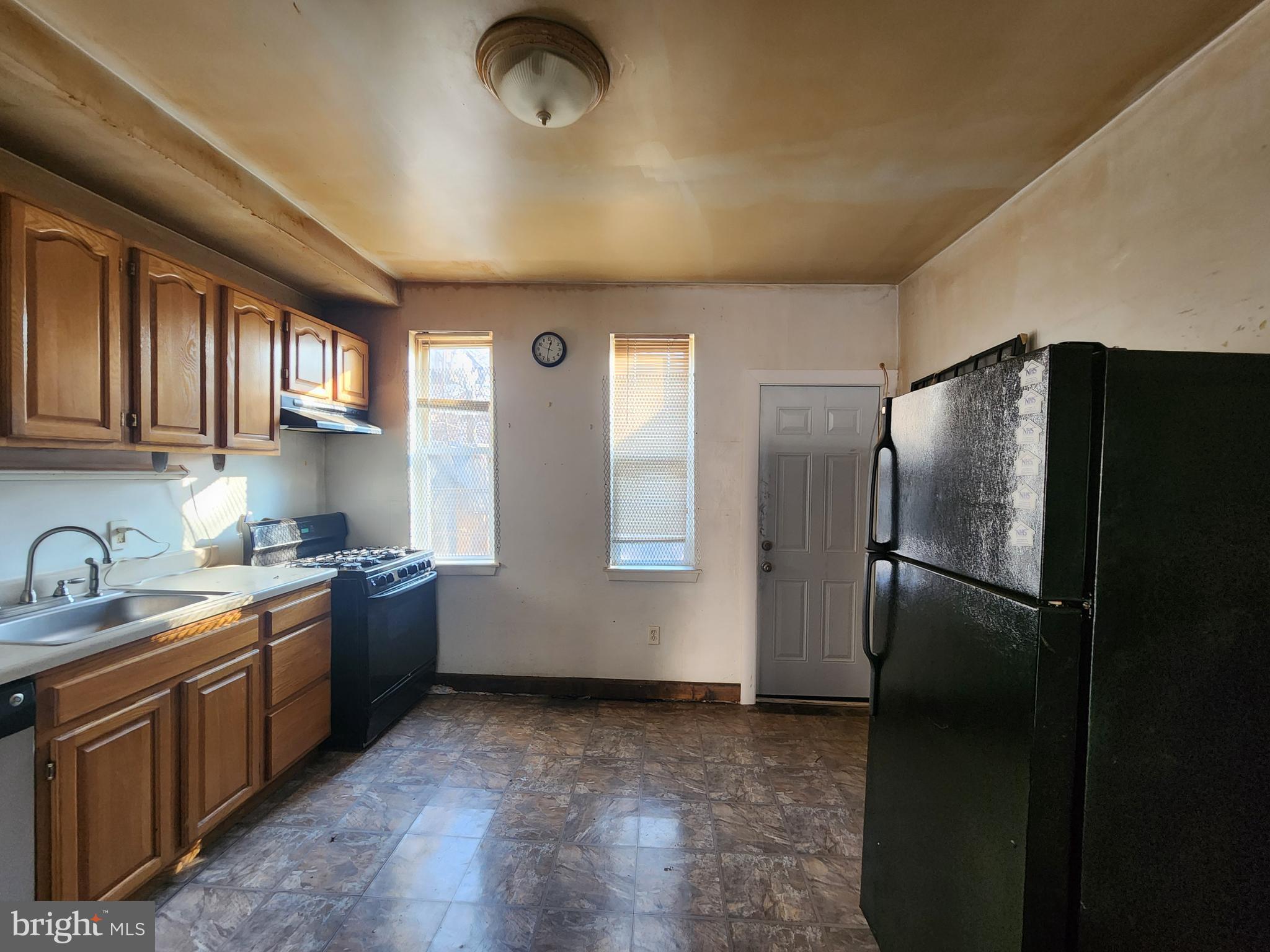307 South Calhoun Street Baltimore, MD 21223 - Photo 9 of 27