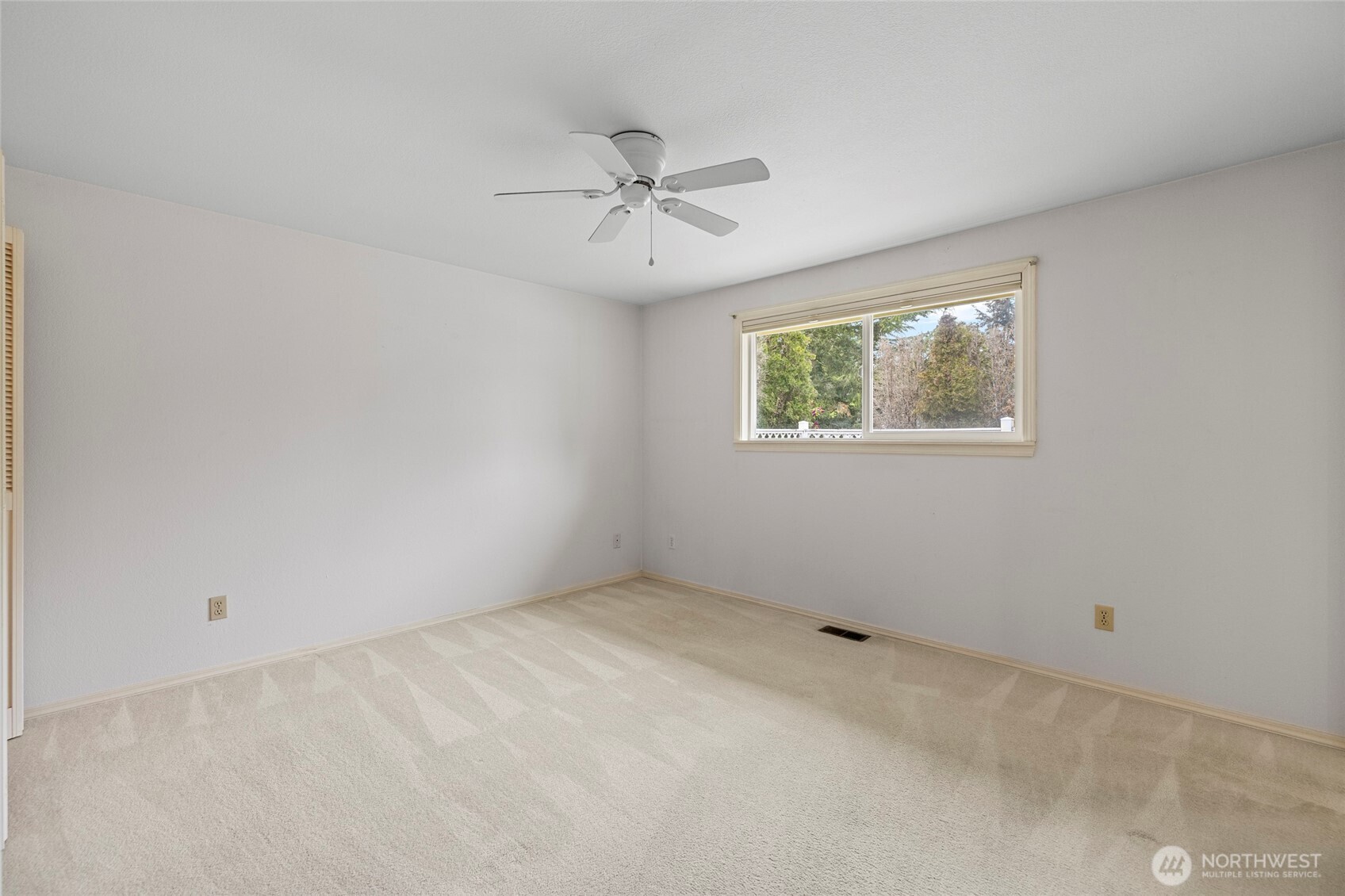 90 Chinook Place La Conner, WA 98257 - Photo 20 of 40