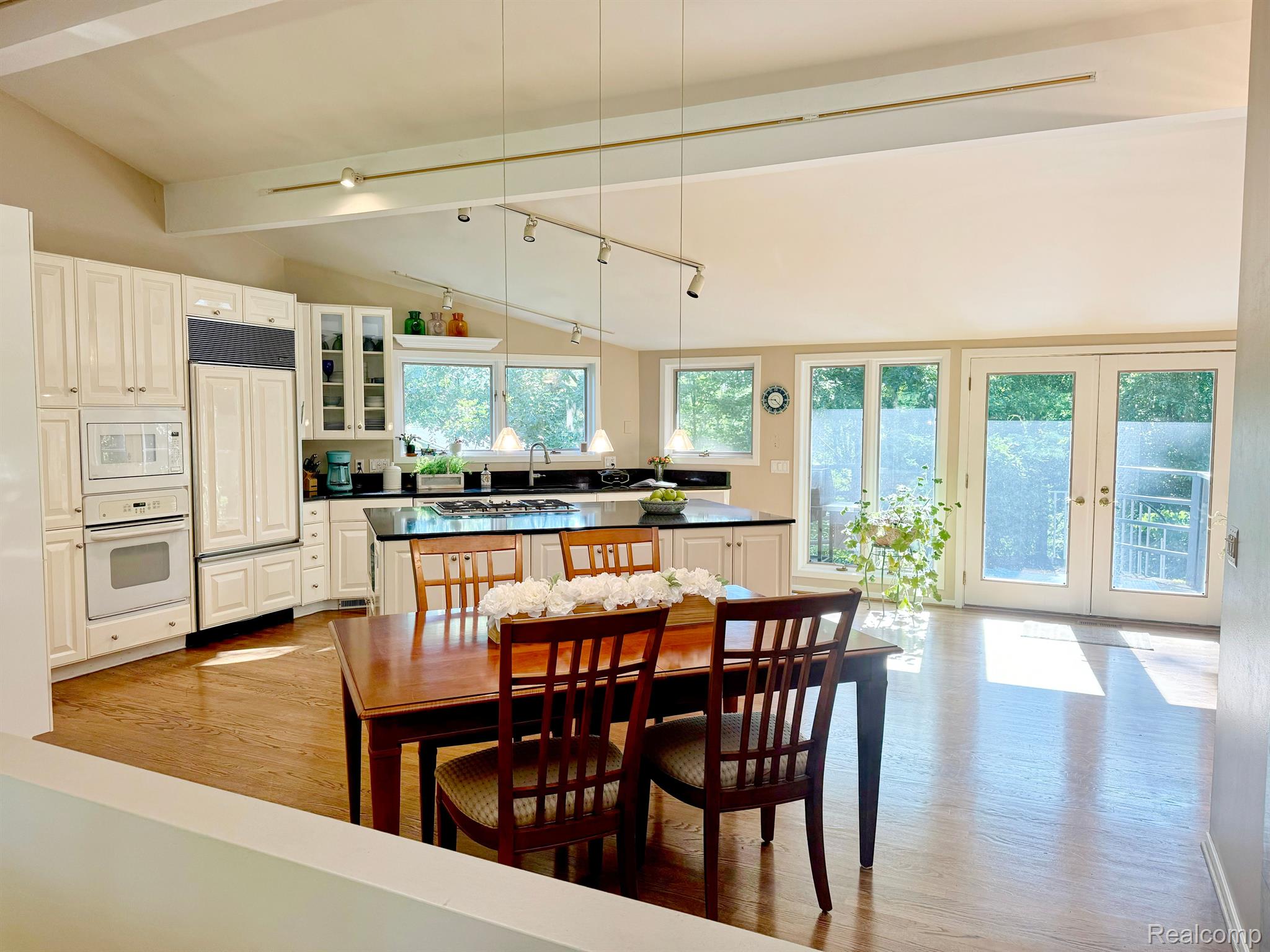 770 Foxhall Road Bloomfield Hills, MI 48304 - Photo 12 of 36 Gallery Image 12
