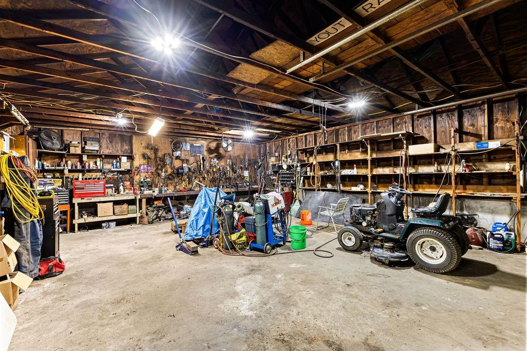 3252 Southwest Warnicks Road St. Joseph, MO 64504 - Photo 47 of 58
