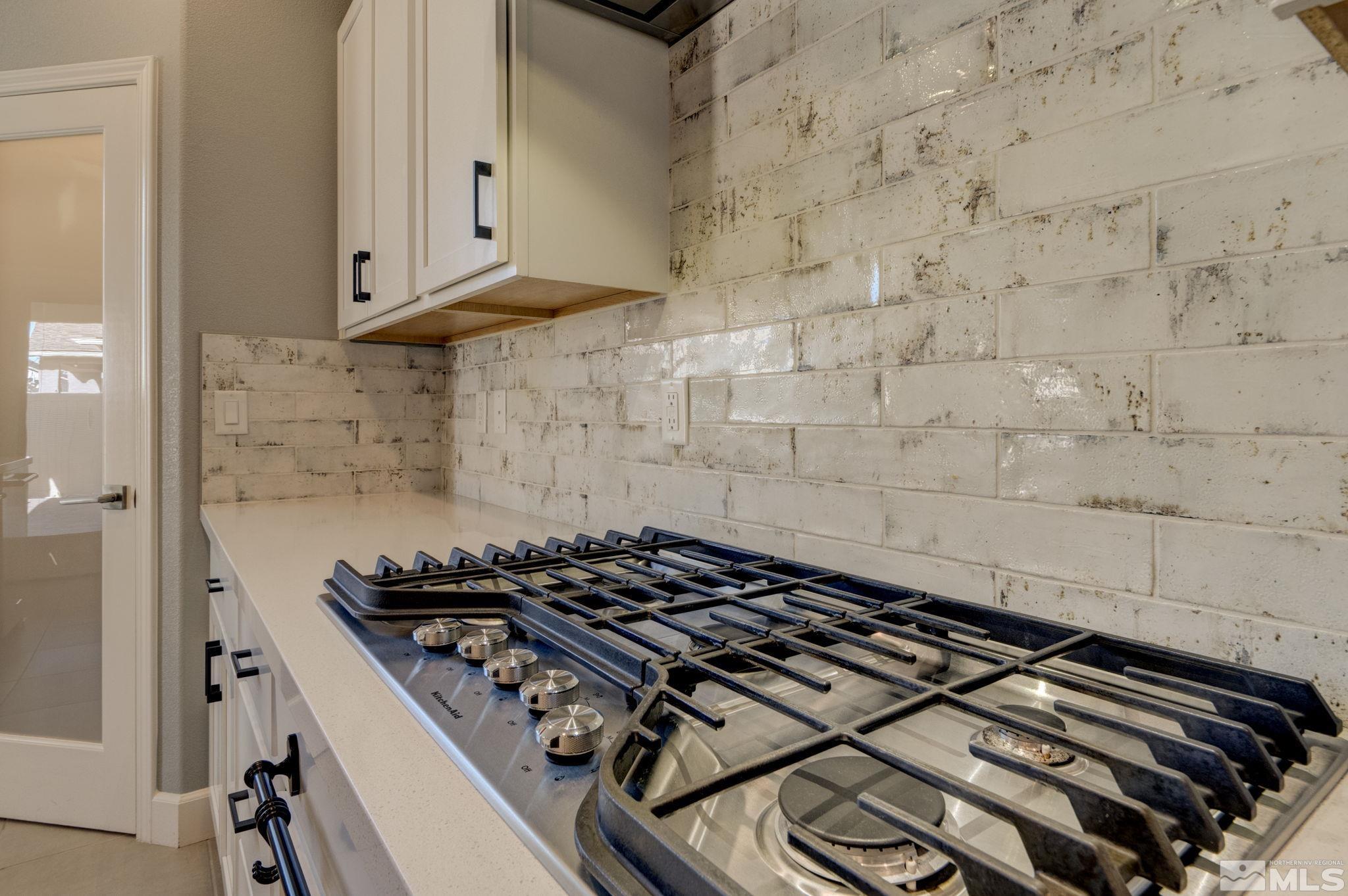 607 Riverbed Circle Reno, NV 89521 - Photo 8 of 40